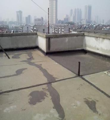 来安漏水维修 楼顶漏水是什么原因，楼顶漏水维修方法是什么?